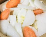 鶏肉のごま＆ねぎたっぷりのうどん鍋作り方1写真