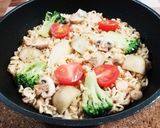 スプーンで食べるサッポロ一番☆パエリア風作り方4写真