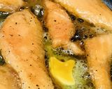 鮭切り身の米粉ムニエル●しょう油バター味作り方3写真