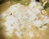 〆の雑炊●カニカマ＆玉子のわかめ雑炊作り方1写真