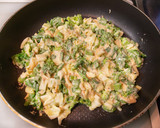 たこ焼き粉で菜の花と桜エビのお好み焼き作り方6写真