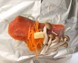 旨味たっぷり♪鮭と野菜のホイル焼き☆作り方4写真