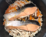 風味豊か♪鮭としめじの炊き込みごはん☆作り方5写真