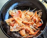 もやしと豚ポン炒めの温泉卵のっけ丼作り方2写真