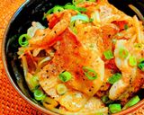 もやしと豚ポン炒めの温泉卵のっけ丼作り方1写真