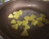 お肉に！スパイシーなパイナップルソース♪作り方1写真