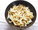新玉ねぎのカレー炒め作り方3写真