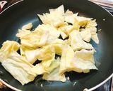 鶏そぼろをリメイクして回鍋肉風炒め作り方1写真