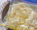 簡単おつまみ☆下味冷凍で香草エビポテト！作り方1写真