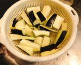 余った鶏そぼろをリメイク！麻婆風ナス炒め作り方1写真