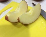 ポケモン☆ピカチュウ〜りんごの飾り切り作り方1写真