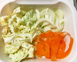簡単！しゃけと野菜の辛味噌蒸し焼き作り方1写真