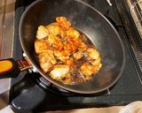 フライパンで鶏モモ肉甘酢揚げとゴボウ白滝作り方4写真