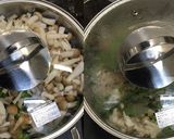 大豆挽き肉と春菊のピリ辛胡麻和え作り方3写真