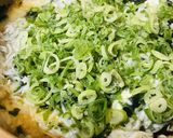 雑炊●しらす&ワカメ/昆布にネギどっさり作り方3写真