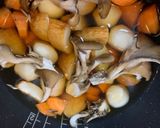 めんつゆで里芋と舞茸の炊き合わせ作り方6写真