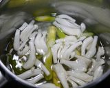 簡単！アスパラぶなぴーのお味噌汁作り方2写真
