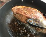弱火で焼く！ジューシィ牛肉ステーキ♡作り方5写真