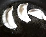 簡単）餃子の皮でクロワッサン鯛焼き風作り方5写真