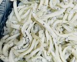パック活用●マグロの切り身とシラスの丼作り方1写真
