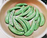 スナップえんどうのゆかり炒め☆作り方1写真