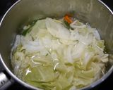 簡単！山盛りキャベツ☆カレーうどん作り方1写真