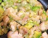 ご飯がすすむ鶏肉とアボガドのガーリック丼作り方6写真
