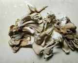 牡蛎と舞茸のマヨ炒め作り方2写真