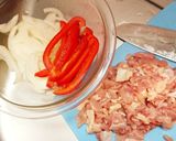 家庭で簡単☆鶏コマとミンチのガパオライス作り方1写真