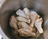 圧力鍋で♡鶏手羽元とじゃがいもの塩煮込み作り方2写真