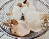 椎茸とネギの炒め物　胡桃仕立て作り方1写真