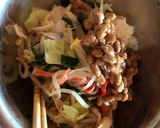 納豆とサラダの鰹節たっぷりご飯作り方2写真
