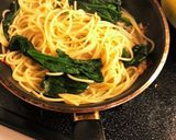 ほうれん草と生ハムのペペロンチーノ作り方5写真