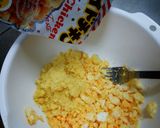 子供にお任せ♪スナック菓子で簡単卵サラダ作り方2写真