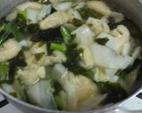 白菜と生ワカメの味噌汁♪作り方6写真
