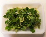 セリとかき玉のお味噌汁作り方1写真