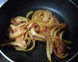 玉ねぎとギョニソのケチャップ炒め作り方8写真