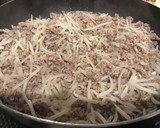 挽肉&もやし炒めの卵とじ☆簡単節約レシピ作り方1写真