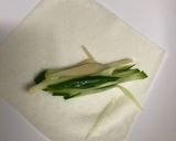 千切りきゅうりと生姜の春巻作り方1写真
