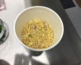 激旨簡単！カップラーメン唐揚チャーハン作り方5写真