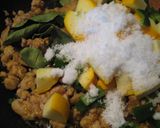 グリーンカレーでチキンバジル炒め作り方4写真