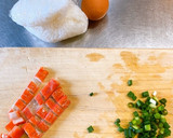 娘も作れる！超簡単！カニカマ炒飯作り方1写真