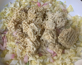 とろっと焼きちゃんぽん風のインスタント麺作り方3写真
