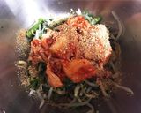 大人副菜☆春菊ともやしのキムチ和え♪作り方5写真