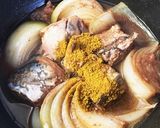 赤ワインで煮込む鯖味噌カレー味作り方4写真