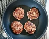 豚こまケチャップで簡単チーズハンバーグ。作り方4写真