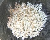 押し麦と豆のトマト煮作り方1写真