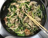 シンプルが美味しい♪豚バラもやしニラ炒め作り方6写真