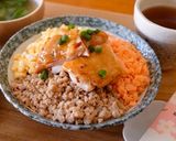 照り焼きチキンのせ♪彩り三色丼作り方5写真