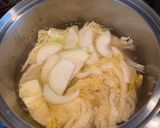 ちょっと贅沢に鶏がらスープでサッポロ一番作り方3写真